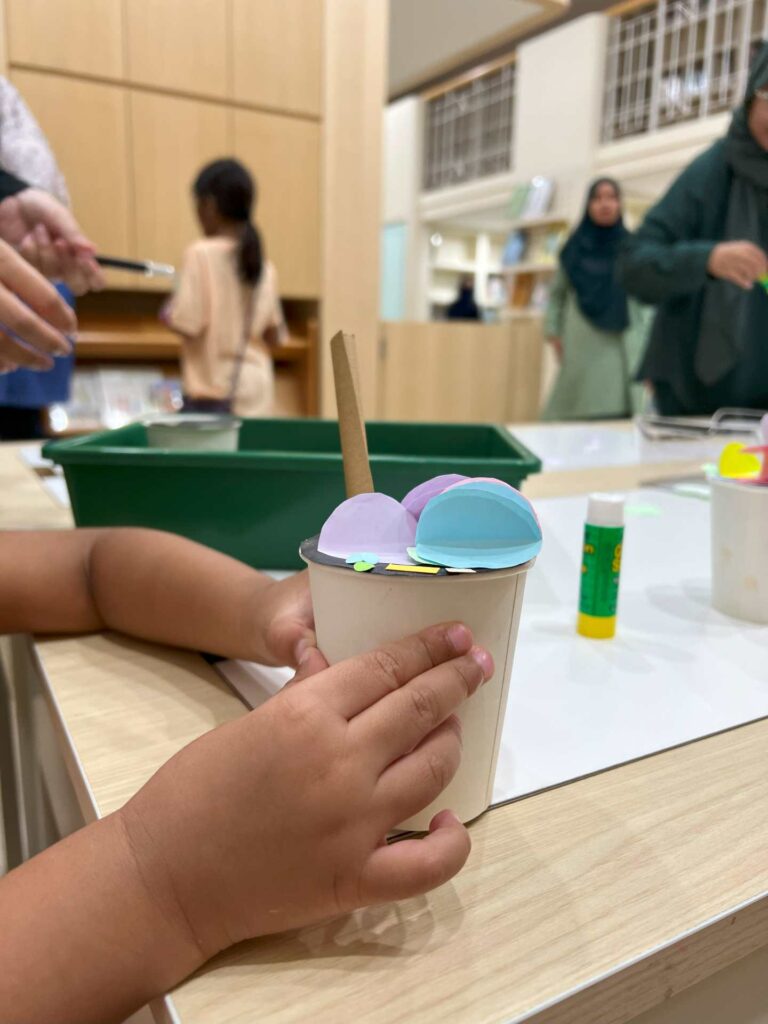 Free kids' activities in KL: arts and crafts at the Islamic Arts Museum.