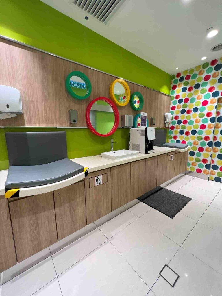 KLCC kids' facilities: Baby changing room.