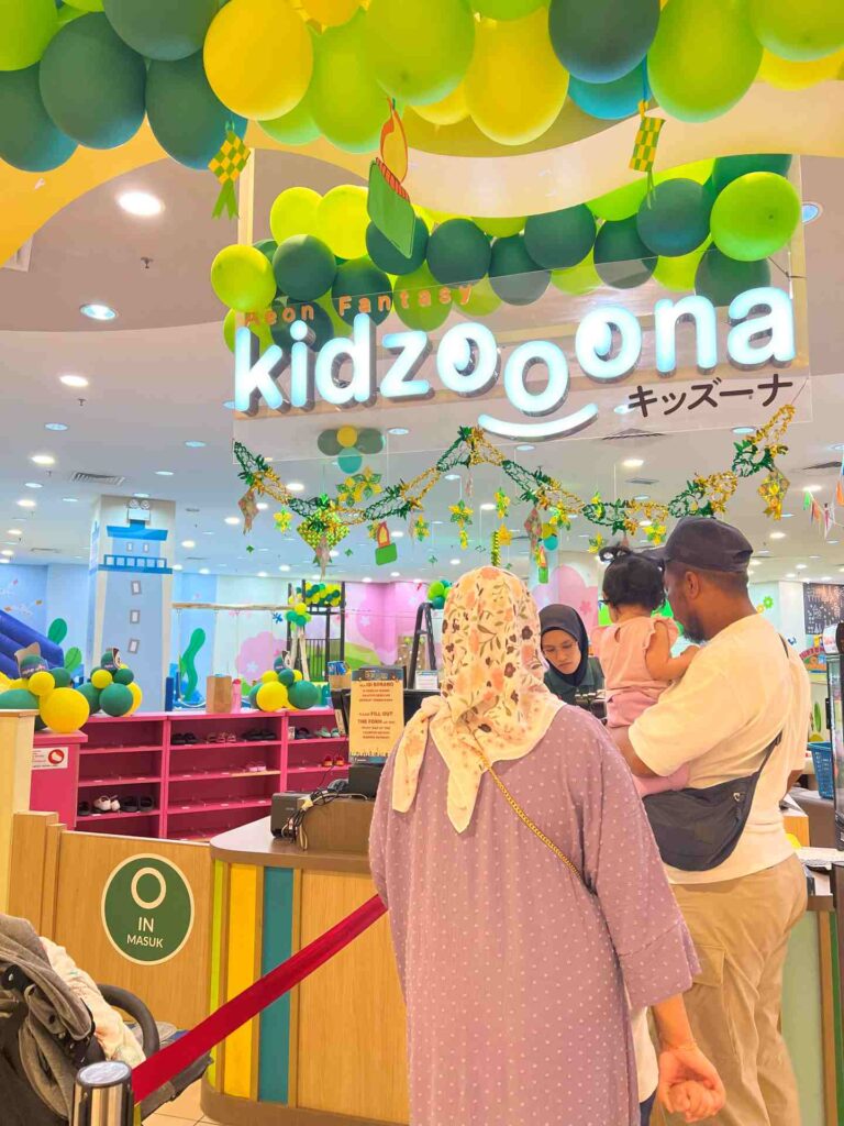 Kidzoona ticket price counter at AEON Mall Shah Alam.